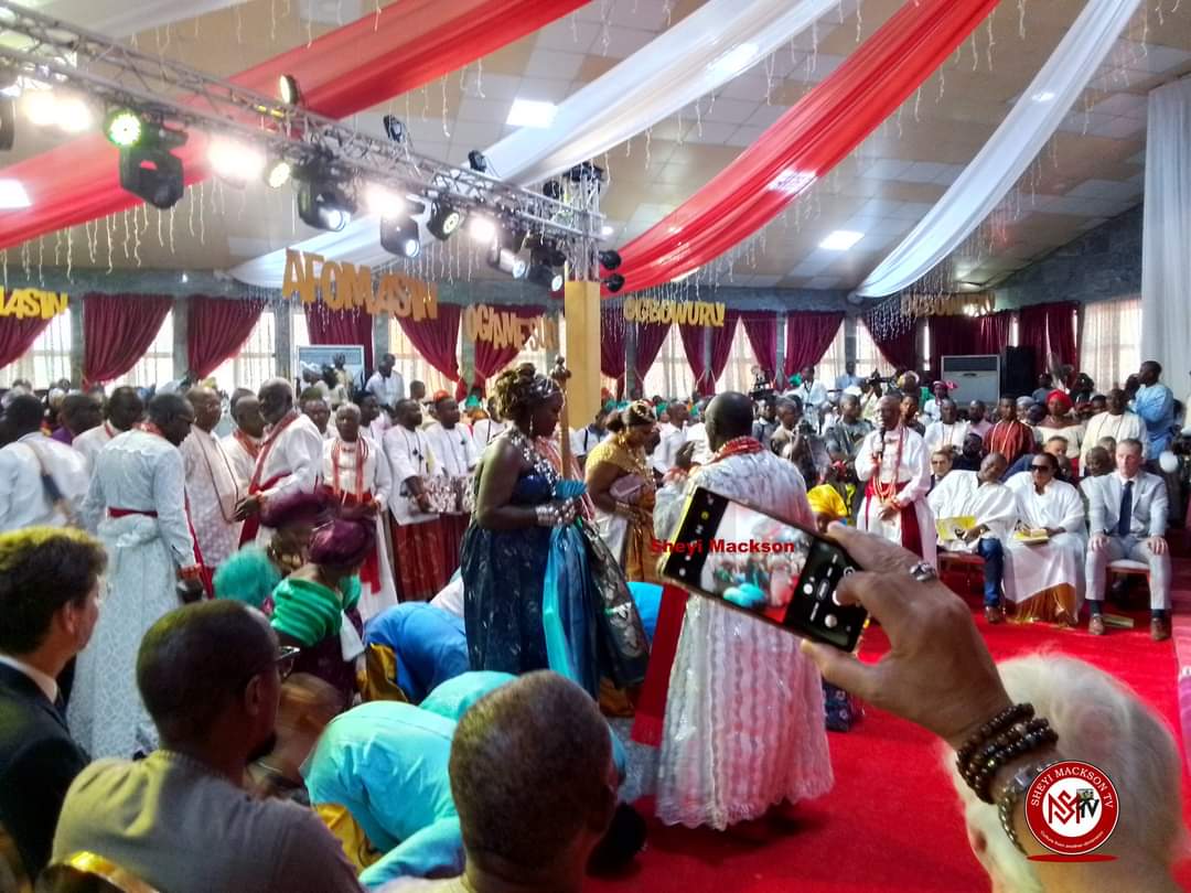 Itsekiri people celebrating Ogiame Atuwatse III 2nd coronation anniversary