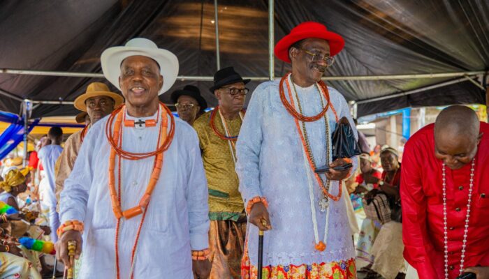 Chief Oma Eyewuoma celebration at Ode-Itsekiri 03725_1137746198356784_316432128632016553_n