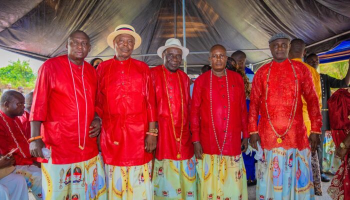 Chief Oma Eyewuoma celebration at Ode-Itsekiri 24189_1137747308356673_2344220744630800211_n