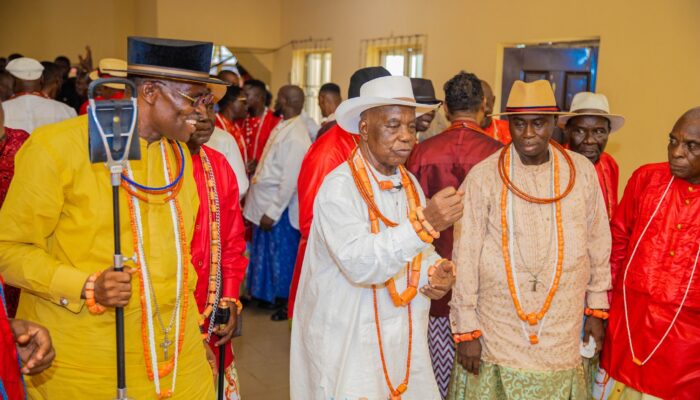 Chief Oma Eyewuoma celebration at Ode-Itsekiri 79418_1137712898360114_7256484543470873980_n