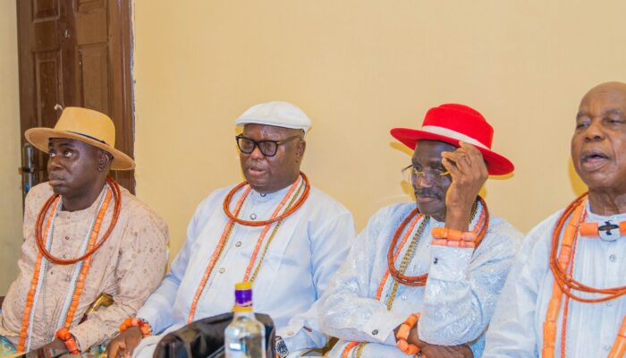 Chief Oma Eyewuoma celebration at Ode-Itsekiri87959_1137712531693484_3663877433052885237_n