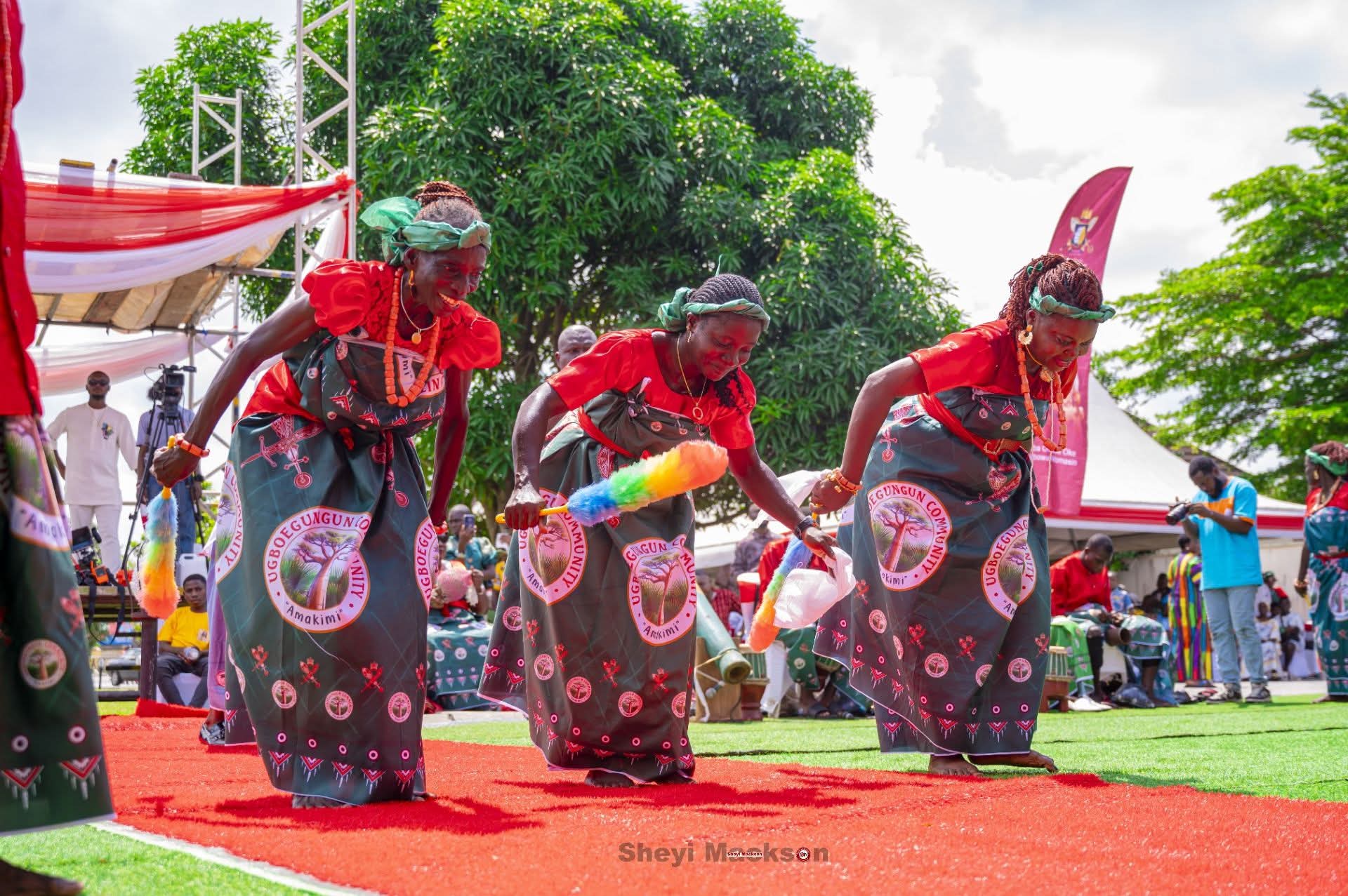 14th edition of Ghigho Aghofen as Ugboegungun Community hands over to Ekurede Community34379870